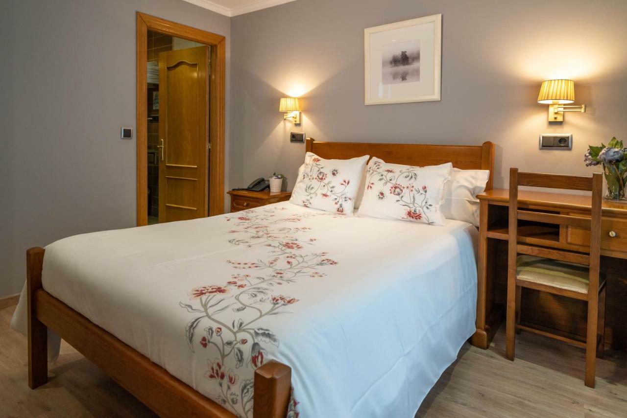 Hotel Arco Navia Bagian luar foto