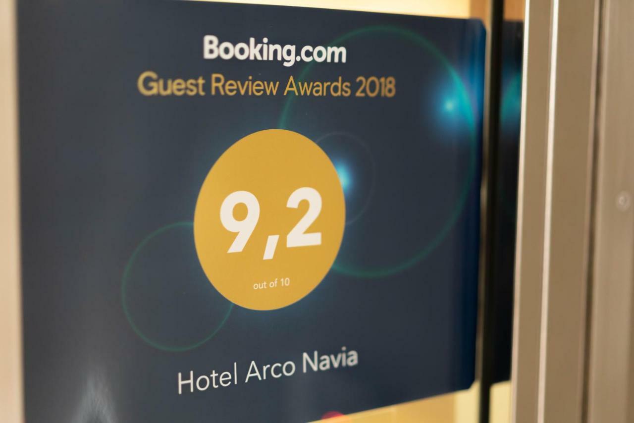 Hotel Arco Navia Bagian luar foto