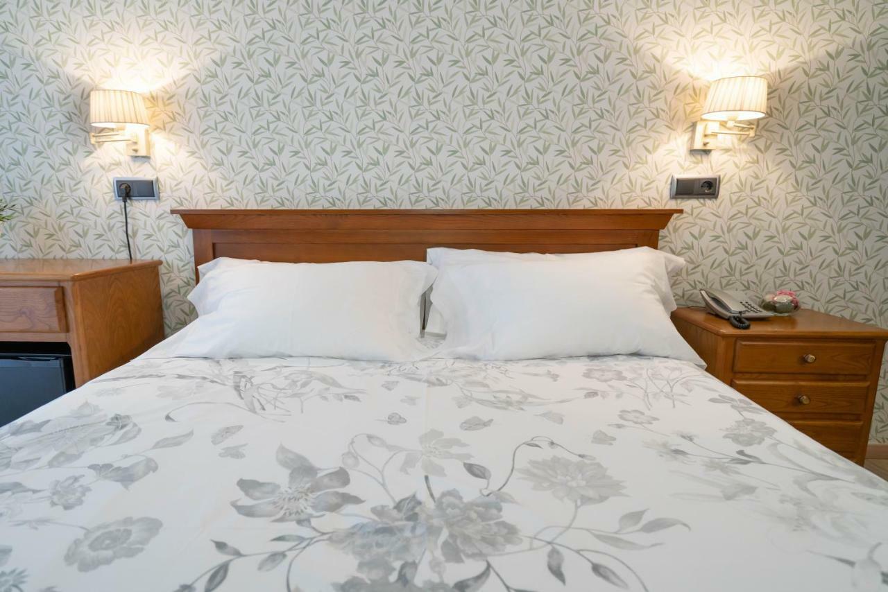 Hotel Arco Navia Bagian luar foto