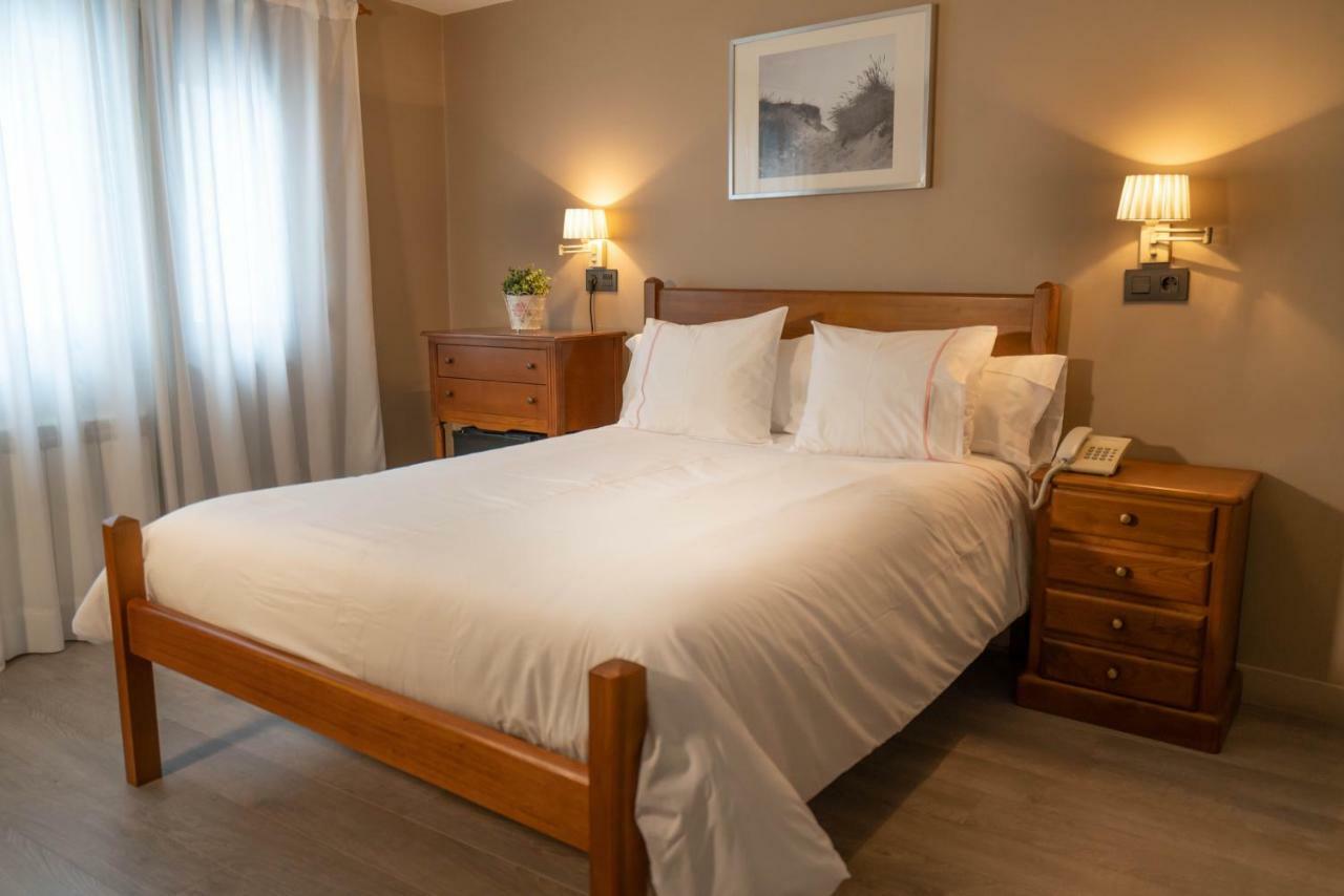 Hotel Arco Navia Bagian luar foto