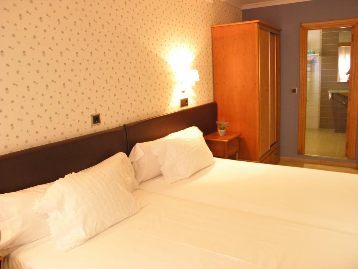 Hotel Arco Navia Bagian luar foto